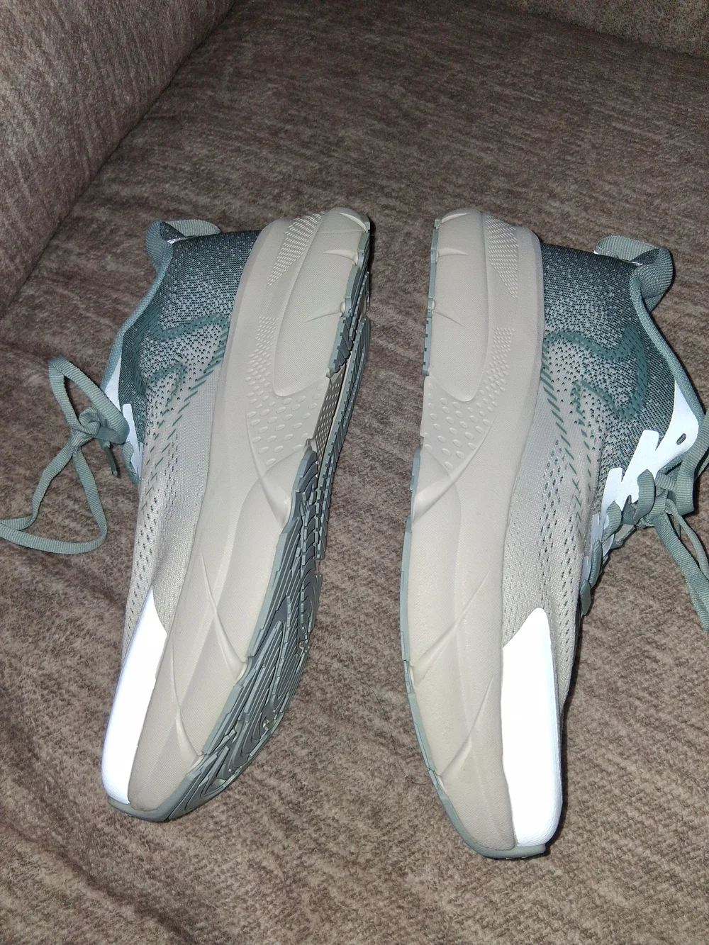 Soulsfeng Pathfinder Running ShoesLike New Reflective Sneakers